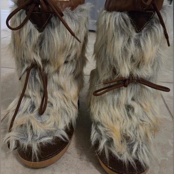 Last Day Sale🔥Brown Fury Fashion Boots winter, Made in Romania Sz US 9 woman - Picture 2 of 11